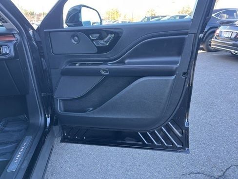 Used 2022 Lincoln Aviator Reserve w/ Elements Package Plus image 20