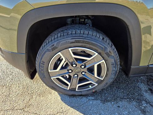 New 2026 Jeep Cherokee Limited image 9