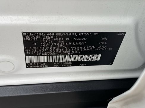Certified 2025 Toyota RAV4 XLE AWD/4WD image 37