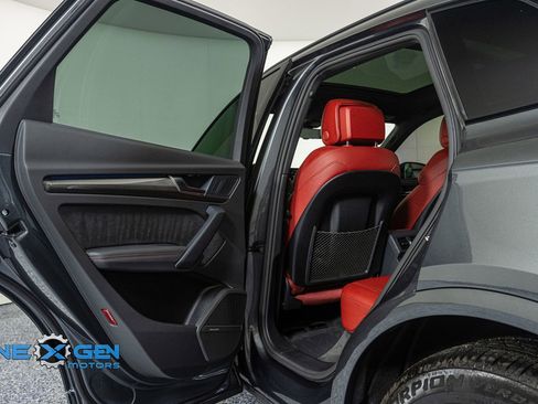 Used 2024 Audi SQ5 Prestige image 23