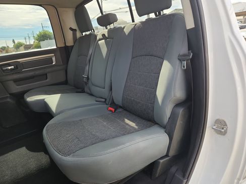 Used 2017 RAM 1500 Big Horn AWD/4WD image 23