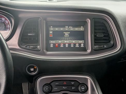 Used 2019 Dodge Challenger R/T image 26