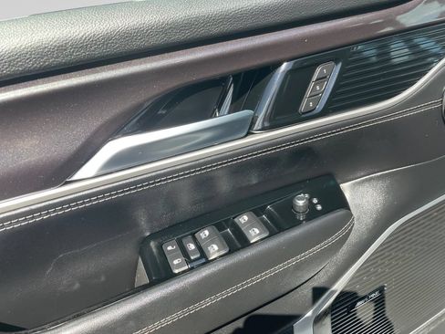 Used 2022 Jeep Wagoneer Series I w/ Convenience Group I AWD/4WD image 22