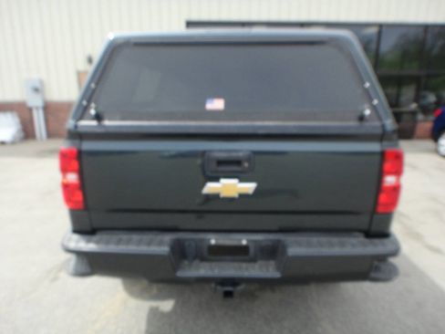 Used 2018 Chevrolet Silverado 1500 LT w/ All Star Edition AWD/4WD image 5