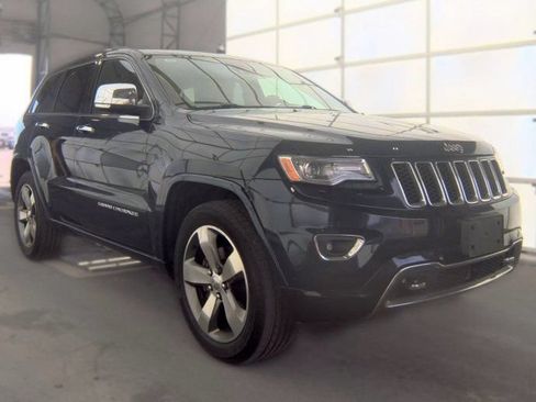 Used 2014 Jeep Grand Cherokee Overland w/ Advanced Technology Group AWD/4WD image 3