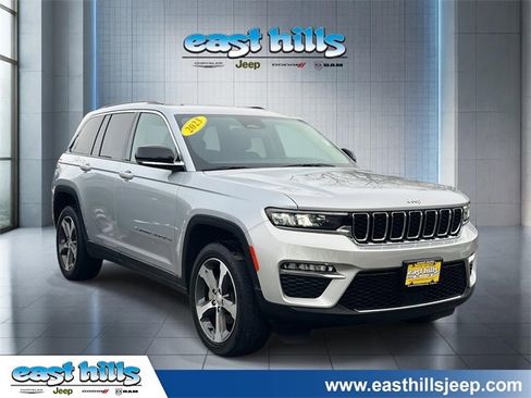 Certified 2023 Jeep Grand Cherokee Limited image 1