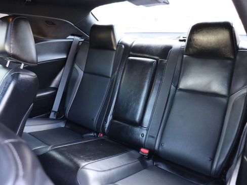 Used 2019 Dodge Challenger SXT w/ Plus Package image 14