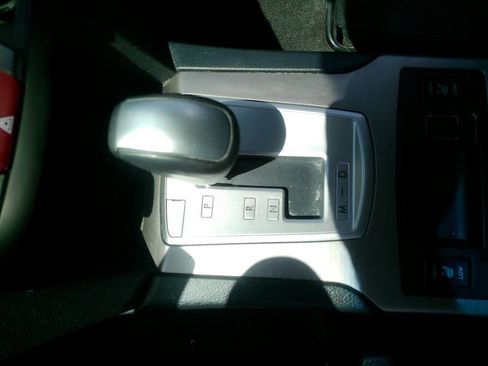 Used 2014 Subaru Legacy 2.5i Premium AWD/4WD image 40