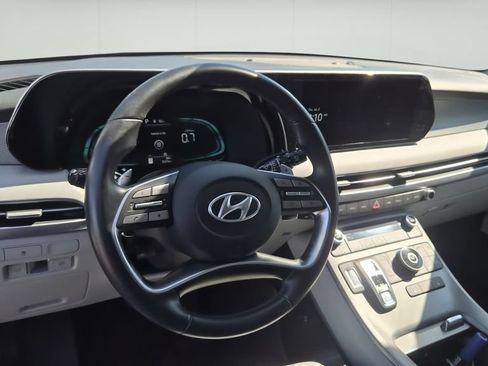 Used 2025 Hyundai Palisade SEL FWD image 9