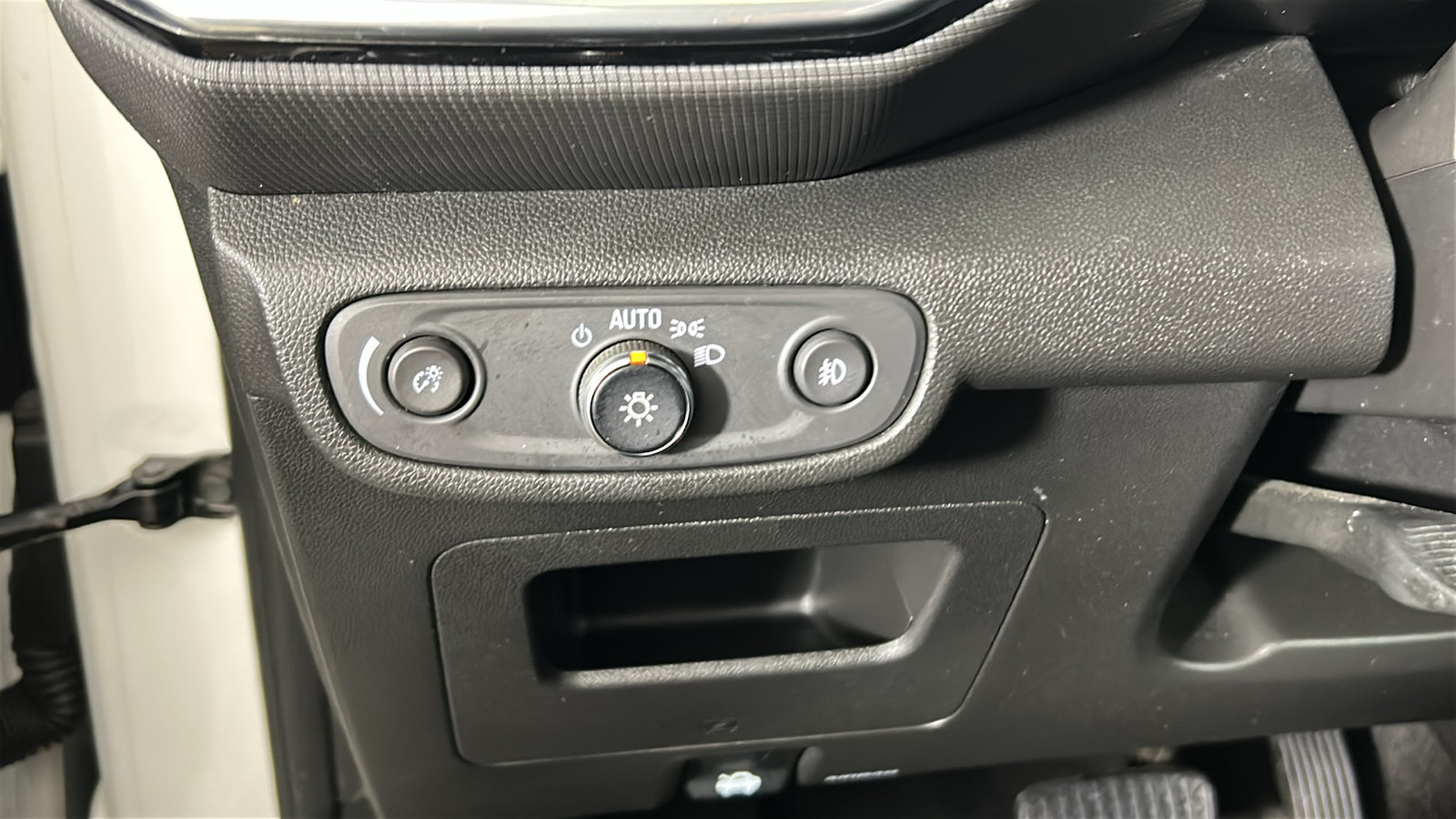 Used 2021 Chevrolet TrailBlazer LT FWD image 23