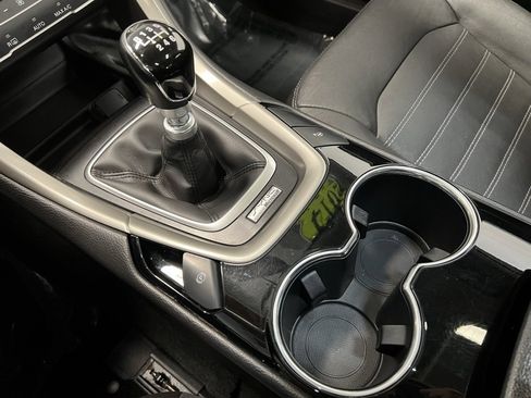 Used 2014 Ford Fusion SE w/ Equipment Group 202A image 7