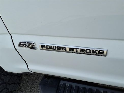 Used 2019 Ford F350 XLT w/ XLT Value Package image 11