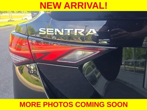 Used 2023 Nissan Sentra SR w/ SR Premium Package FWD image 10