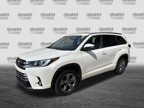 Used 2019 Toyota Highlander Limited Platinum AWD/4WD image 5
