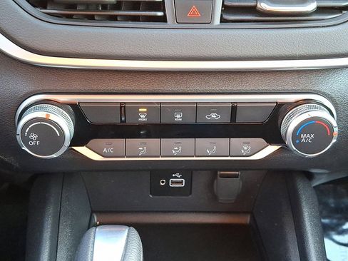 Used 2023 Nissan Altima 2.5 S image 14