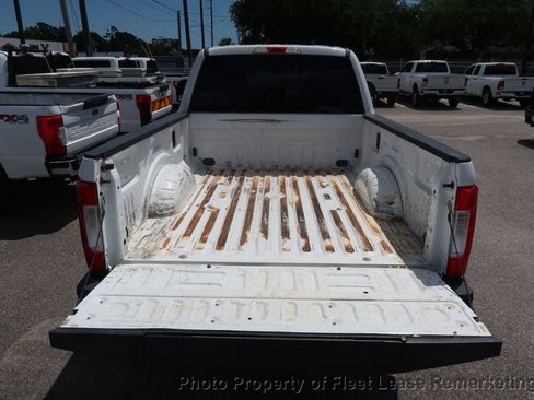 Used 2017 Ford F250 XL w/ Power Equipment Group AWD/4WD image 18