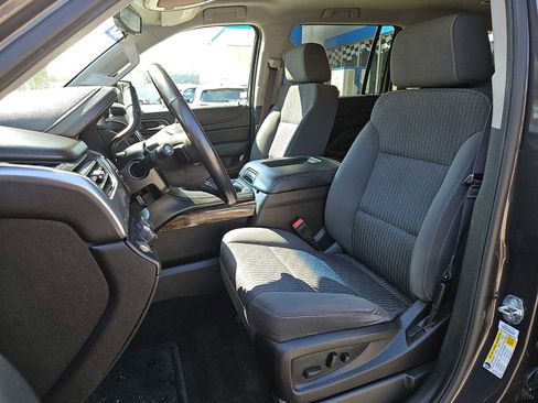 Used 2016 Chevrolet Suburban LS image 15