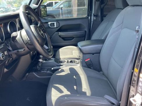 Used 2023 Jeep Gladiator Sport w/ Trailer Tow Package AWD/4WD image 23