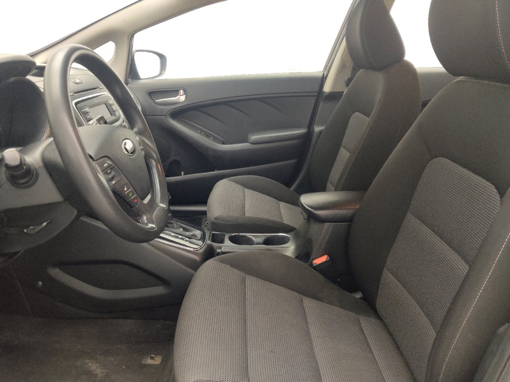 Used 2017 Kia Forte LX FWD image 17