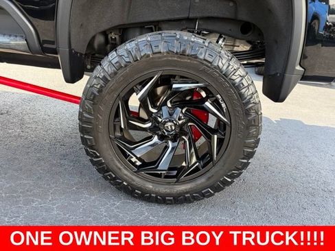 Used 2022 Chevrolet Silverado 2500 LTZ w/ LTZ Plus Package AWD/4WD image 11