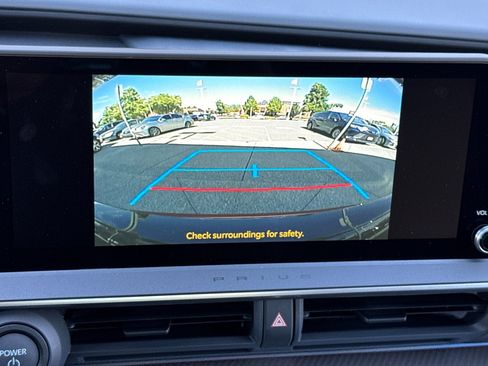 New 2026 Toyota Prius LE FWD image 17