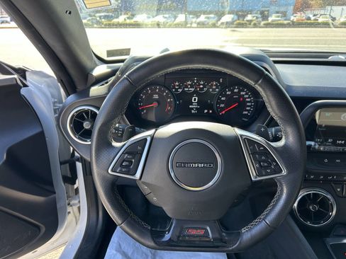 Used 2016 Chevrolet Camaro SS image 10