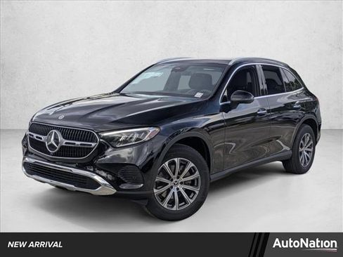 Used 2026 Mercedes-Benz GLC 300 image 1