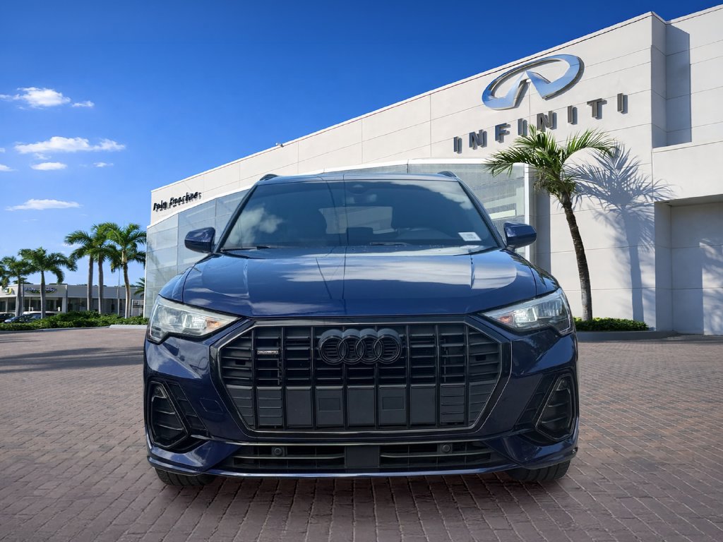 Used 2021 Audi Q3 2.0T Premium w/ Convenience Package AWD/4WD image 2