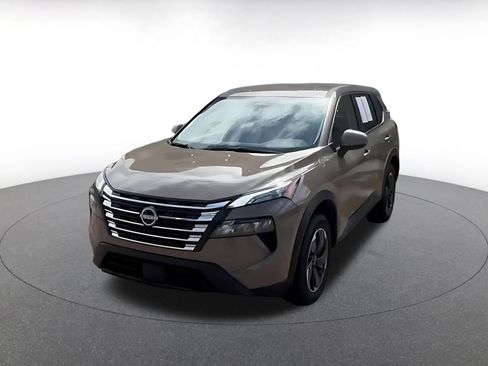 Used 2025 Nissan Rogue SV AWD/4WD image 7