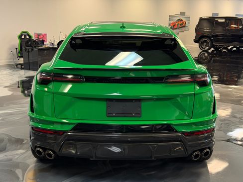 Used 2023 Lamborghini Urus Performante AWD/4WD image 16