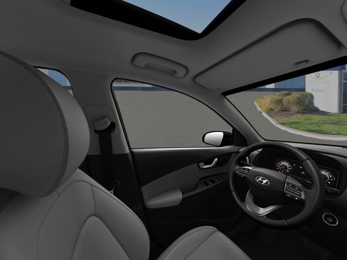 Used 2022 Hyundai Kona Limited image 14