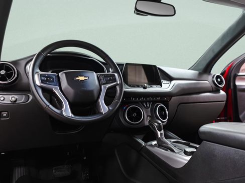 Used 2020 Chevrolet Blazer LT image 27