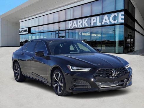 Used 2025 Acura TLX w/ Technology Package image 2