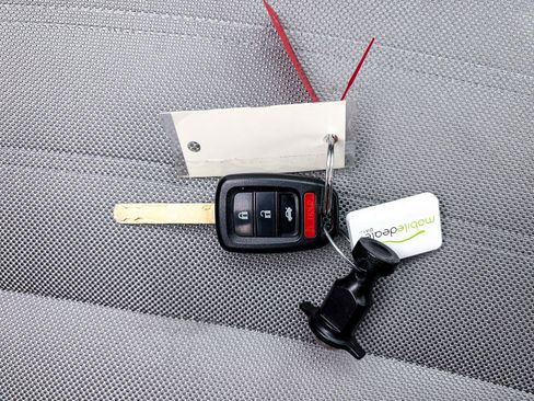 Used 2018 Honda CR-V LX image 32