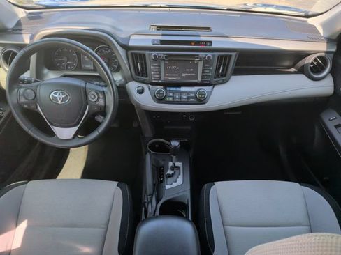 Used 2017 Toyota RAV4 XLE FWD image 31