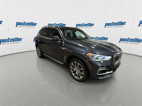 Used 2019 BMW X5 xDrive50i w/ Executive Package image 2