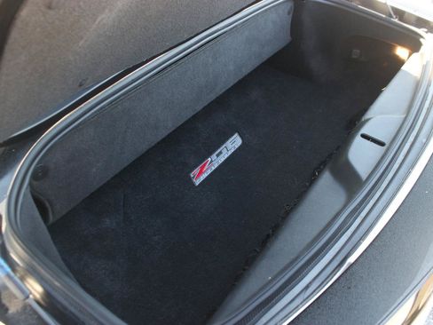 Used 2019 Chevrolet Corvette Z06 RWD image 11