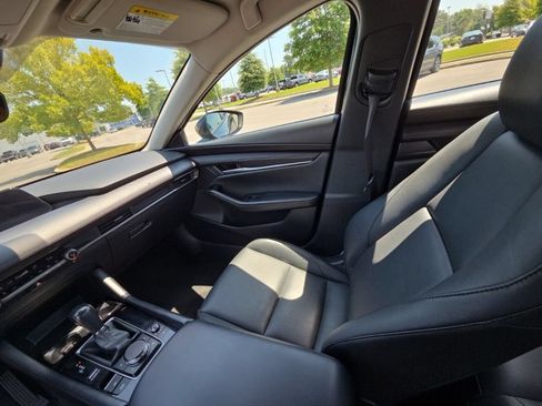 Used 2024 MAZDA MAZDA3 s FWD image 19