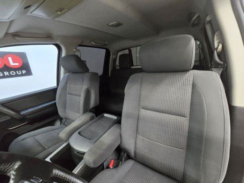 Used 2012 Nissan Titan SV RWD image 12