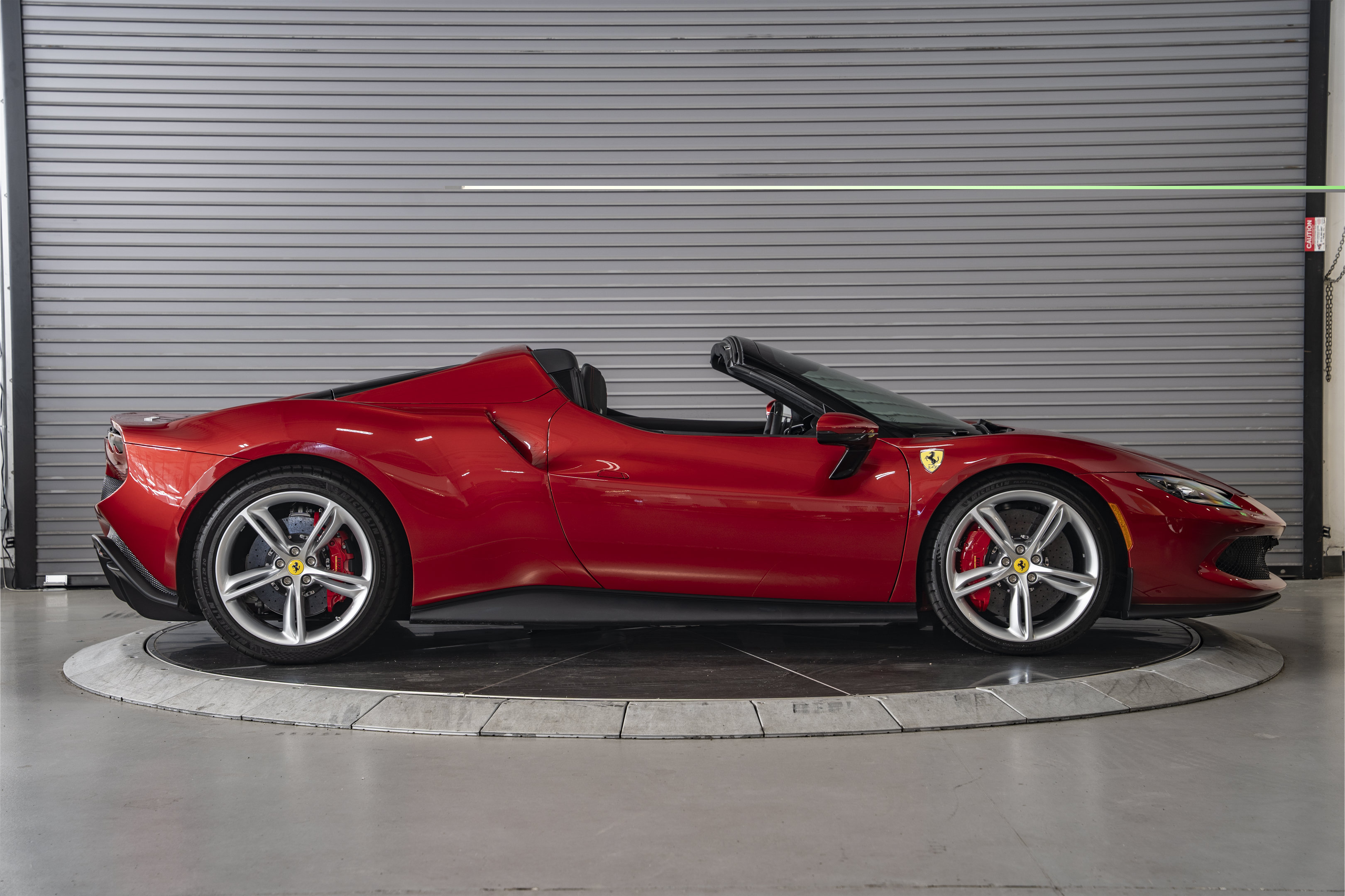 Used 2025 Ferrari 296 GTS RWD image 5