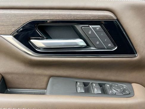 New 2026 GMC Yukon XL Denali Ultimate AWD/4WD image 13