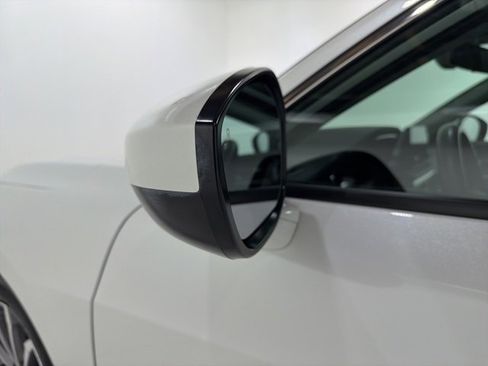 Certified 2023 Acura Integra image 9