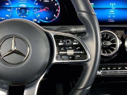 Used 2022 Mercedes-Benz A 220 A 220 image 19