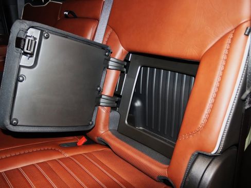 Used 2024 GMC Sierra 3500 Denali Ultimate image 23