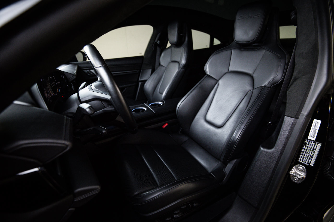 Certified 2023 Porsche Taycan Turbo S AWD/4WD image 5