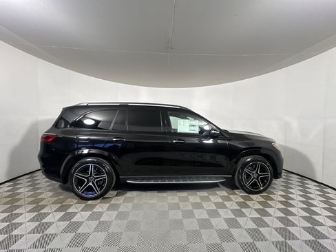 New 2026 Mercedes-Benz GLS 450 4MATIC image 8