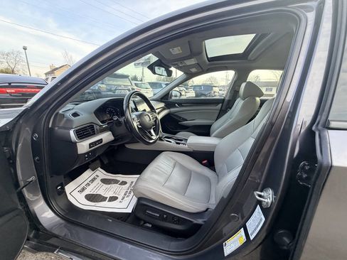 Used 2018 Honda Accord Touring image 44