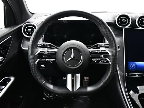 Used 2026 Mercedes-Benz GLC 300 4MATIC image 9