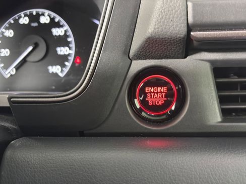 Used 2025 Honda Pilot TrailSport image 51