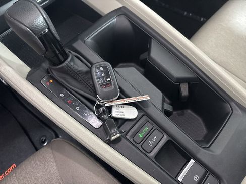 Used 2025 Honda Accord LX image 17